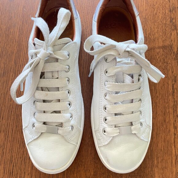 Uggs white and tan leather sneakers size 8.5 - Picture 6 of 8
